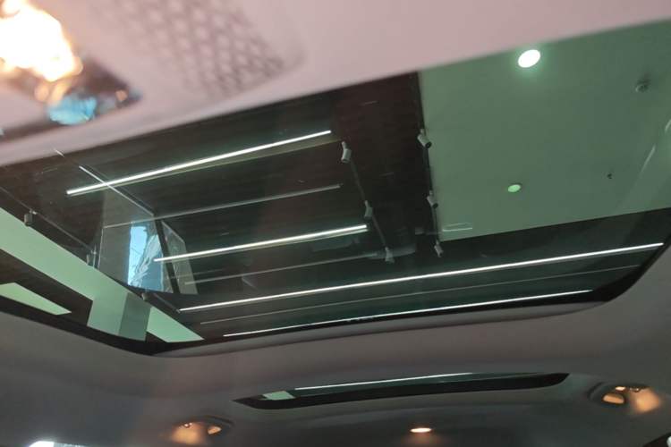Used Mercedes-Benz GLB 2024 GLB 220 Fashion Model Headliner
