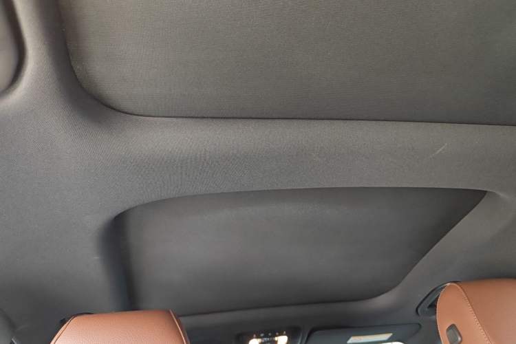 Used Mercedes-Benz GLB 2024-Year Restyled GLB 200 Dynamic Edition Headliner