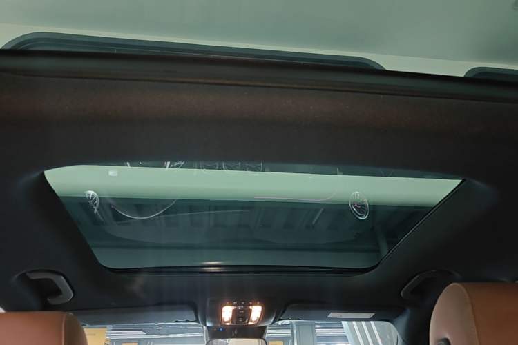 Used Mercedes-Benz GLB 2024 GLB 220 Fashion Model Headliner