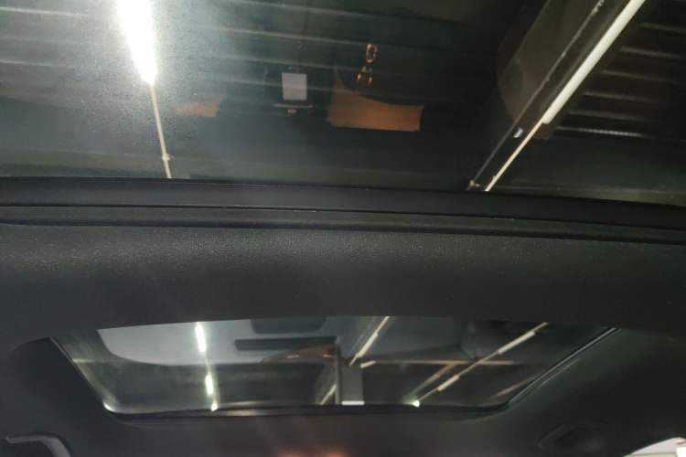 Used Mercedes-Benz GLB 2024 GLB 200 Dynamic Edition Headliner