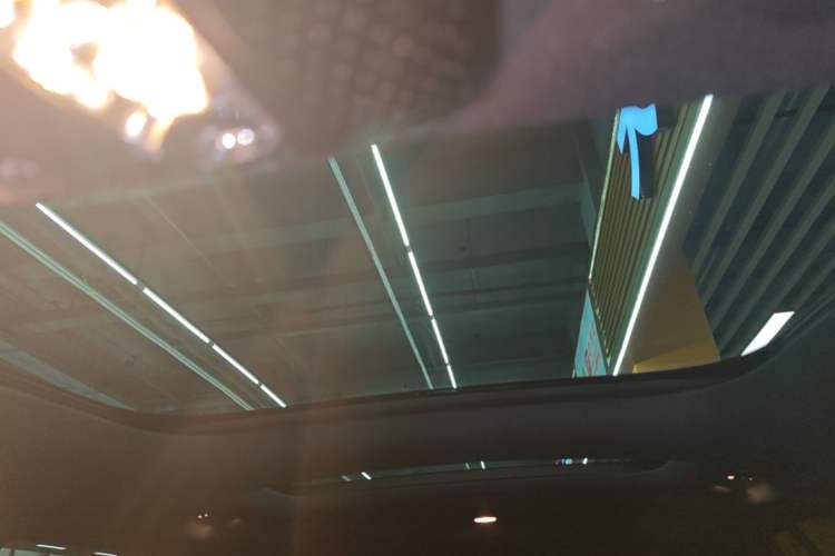 Used Mercedes-Benz GLB 2024-Year Restyled GLB 220 4MATIC Headliner