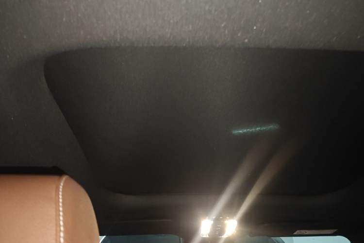 Used Mercedes-Benz GLB 2024 Refresh GLB 220 Dynamic Edition Headliner