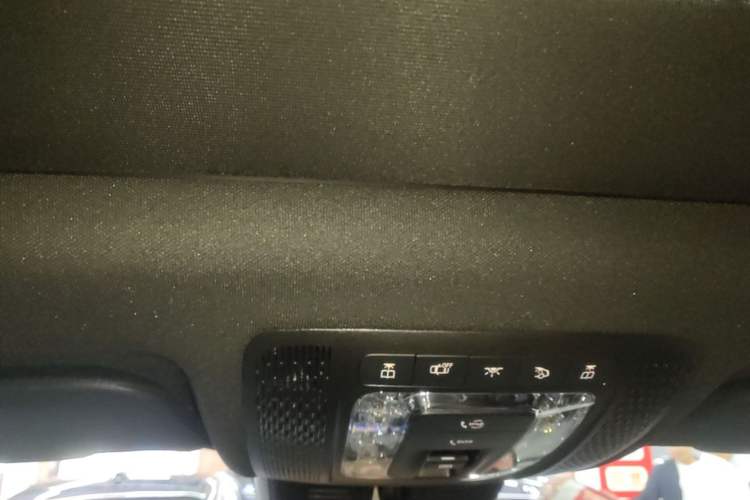 Used Mercedes-Benz GLB 2024-Year Restyled GLB 220 4MATIC Headliner