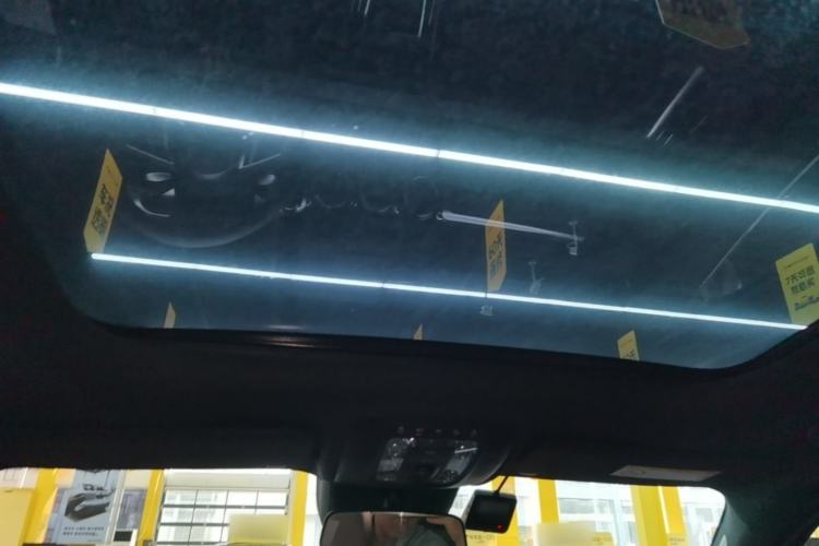 Used Mercedes-Benz GLB 2024-Year Restyled GLB 200 Dynamic Edition Headliner