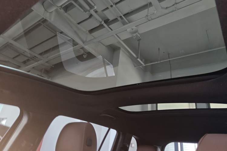 Used Mercedes-Benz GLB 2024 Refresh GLB 220 Dynamic Edition Headliner
