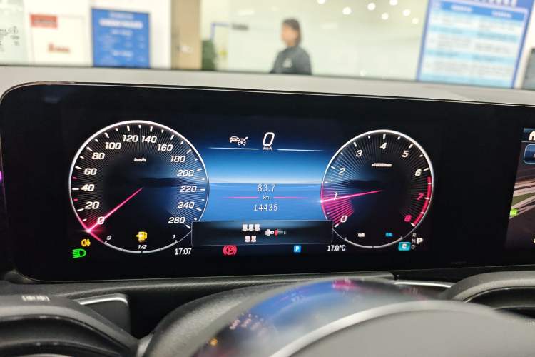 Used Mercedes-Benz GLB 2024 GLB 220 Fashion Model Instrument Cluster