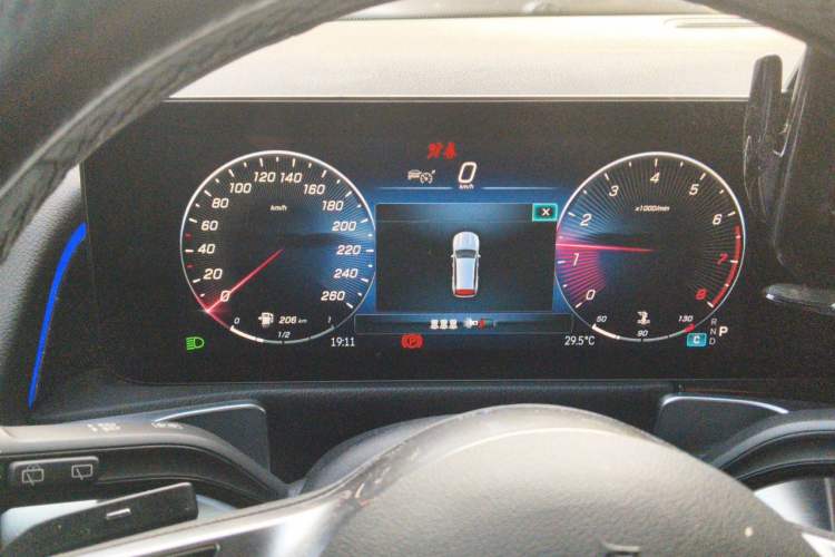 Used Mercedes-Benz GLB 2024 GLB 200 Dynamic Edition Instrument Cluster