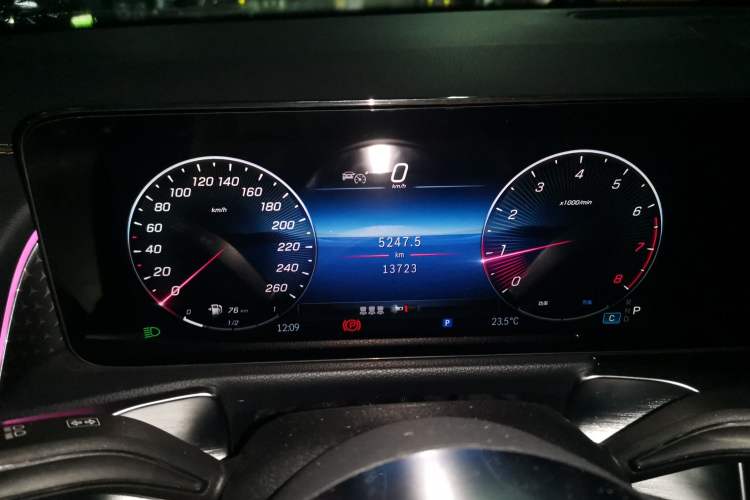 Used Mercedes-Benz GLB 2024 GLB 220 Dynamic Edition Instrument Cluster
