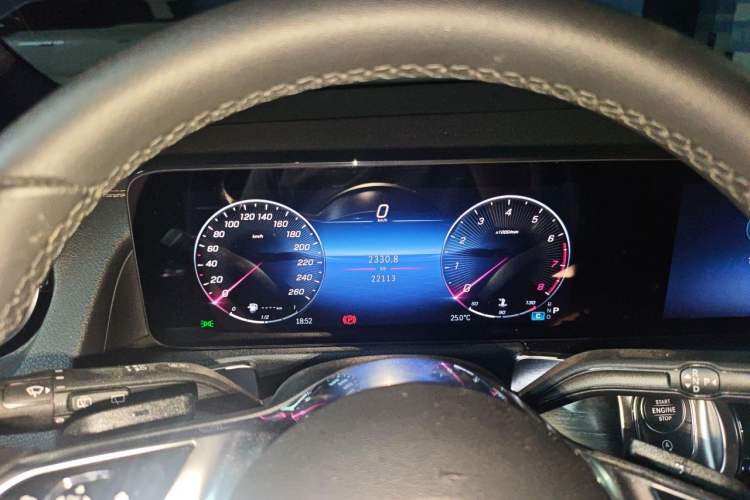Used Mercedes-Benz GLB 2024-Year Restyled GLB 200 Dynamic Edition Instrument Cluster