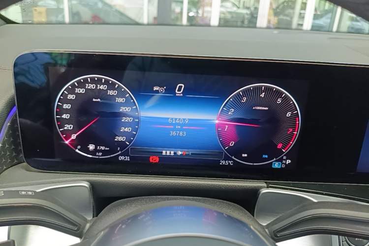 Used Mercedes-Benz GLB 2024 Refresh GLB 220 Dynamic Edition Instrument Cluster