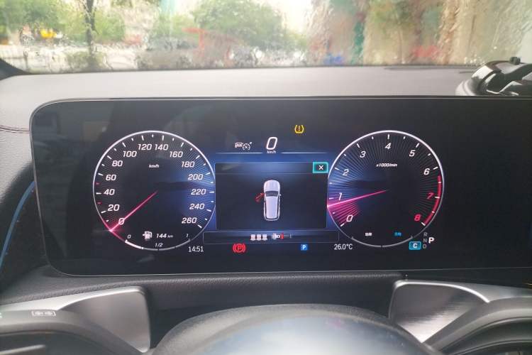 Used Mercedes-Benz GLB 2024 GLB 220 Dynamic Edition Instrument Cluster