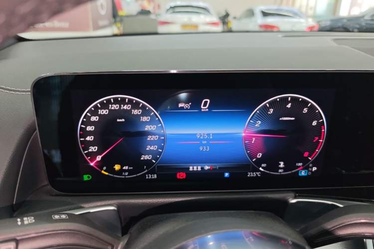 Used Mercedes-Benz GLB 2024 GLB 200 Dynamic Edition Instrument Cluster