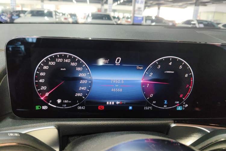 Used Mercedes-Benz GLB 2024 GLB 200 Dynamic Edition Instrument Cluster