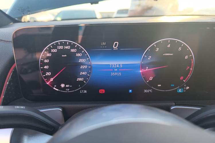 Used Mercedes-Benz GLB 2024 Refresh GLB 220 Dynamic Edition Instrument Cluster