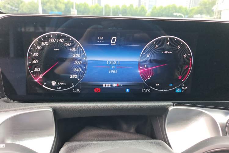 Used Mercedes-Benz GLB 2024 Refresh GLB 220 Dynamic Edition Instrument Cluster