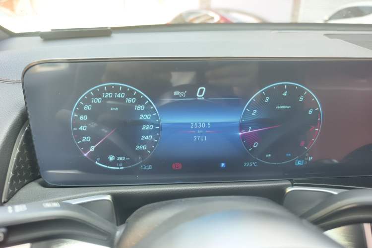 Used Mercedes-Benz GLB 2024 Refresh GLB 220 Dynamic Edition Instrument Cluster