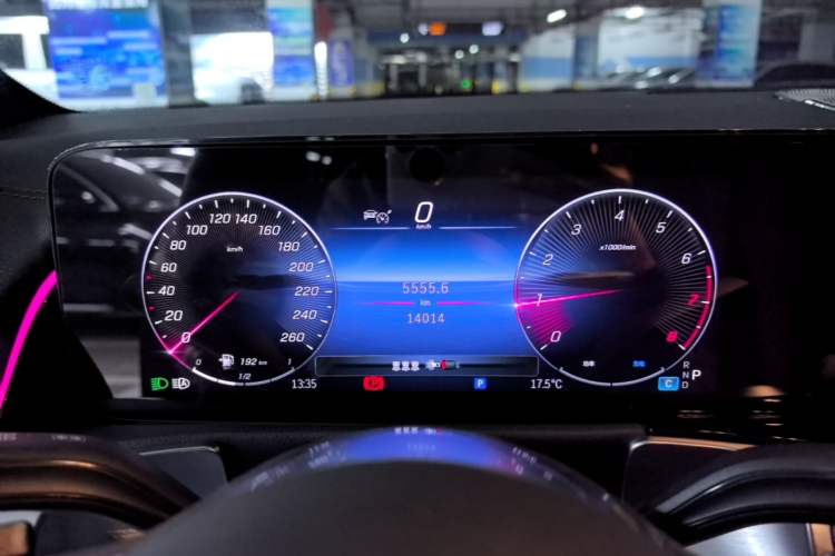 Used Mercedes-Benz GLB 2024 Refresh GLB 220 Dynamic Edition Instrument Cluster