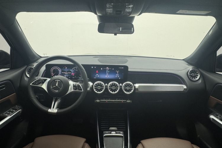 Used Mercedes-Benz GLB 2024 Refresh GLB 220 Fashion Edition Interior 1