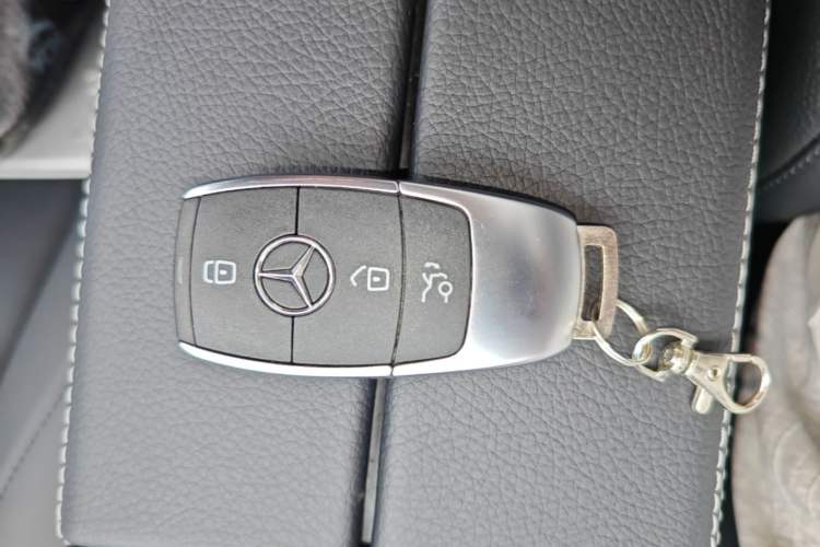Used Mercedes-Benz GLB 2024-Year Restyled GLB 200 Dynamic Edition Interior 1