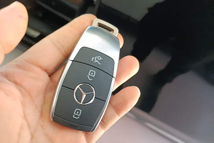 Used Mercedes-Benz GLB 2024 GLB 220 Fashion Model Interior 1