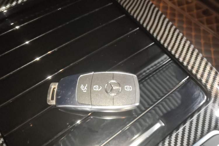 Used Mercedes-Benz GLB 2024-Year Restyled GLB 220 4MATIC Interior 1