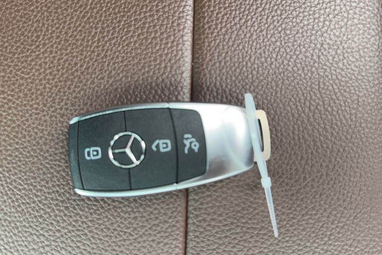Used Mercedes-Benz GLB 2024 GLB 200 Dynamic Edition Interior 1