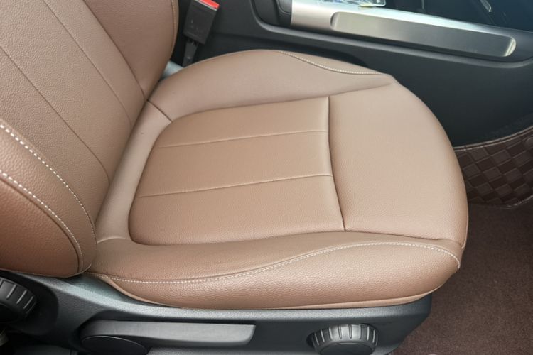 Used Mercedes-Benz GLB 2024 Refresh GLB 220 Dynamic Edition Interior 11
