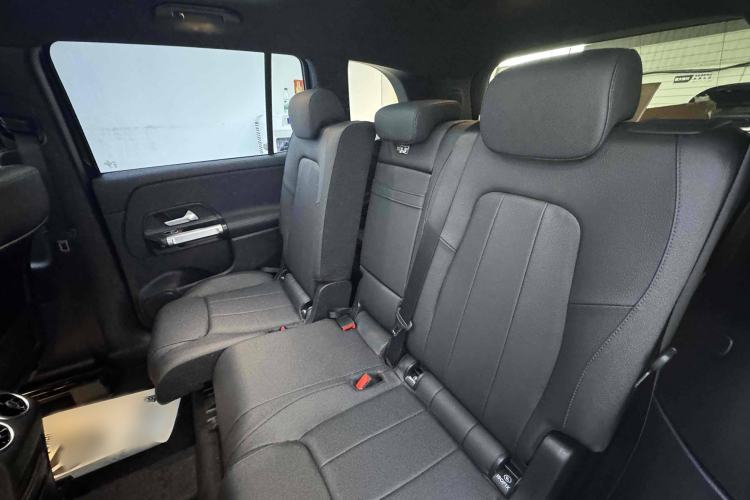 Used Mercedes-Benz GLB 2024 GLB 220 Fashion Model Interior 12