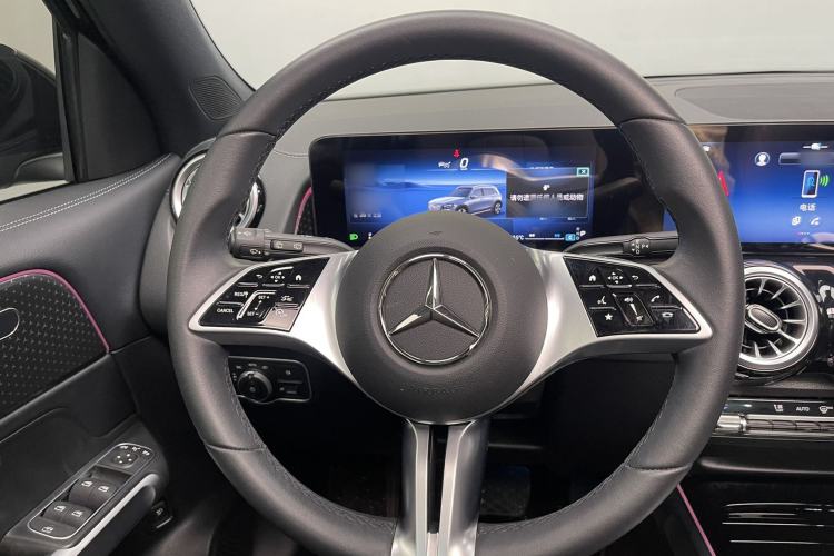 Used Mercedes-Benz GLB 2024 Refresh GLB 220 Fashion Edition Interior 2