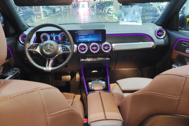 Used Mercedes-Benz GLB 2024 GLB 220 Fashion Model Interior 2