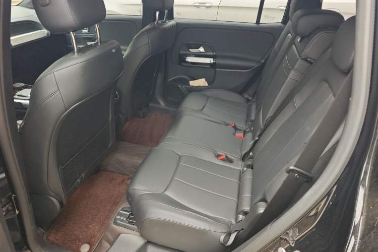 Used Mercedes-Benz GLB 2024 GLB 220 Fashion Model Interior 2