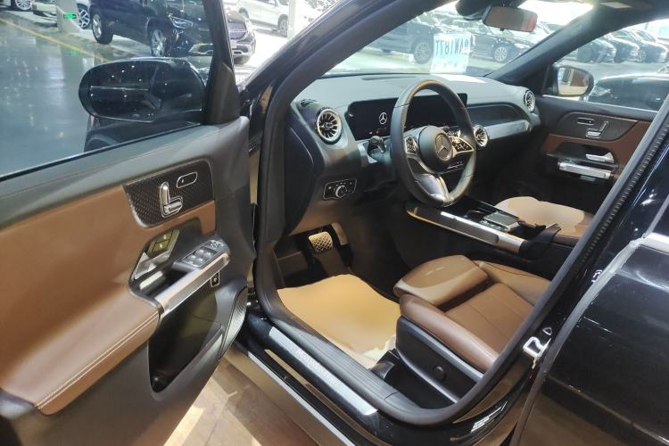 Used Mercedes-Benz GLB 2024 GLB 220 Fashion Model Interior 3