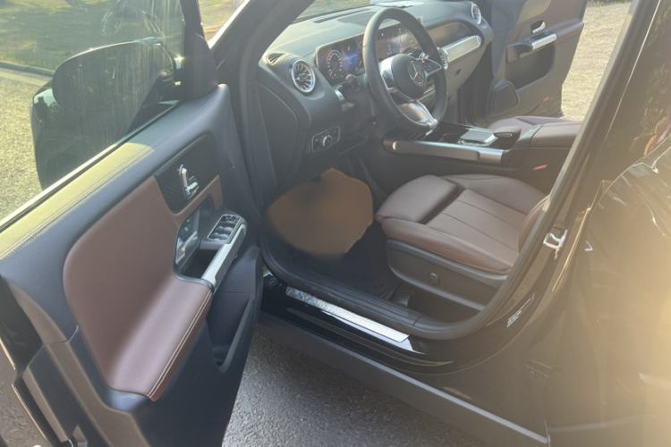 Used Mercedes-Benz GLB 2024 GLB 220 Dynamic Edition Interior 3