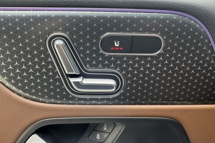 Used Mercedes-Benz GLB 2024 Refresh GLB 220 Fashion Edition Interior 5