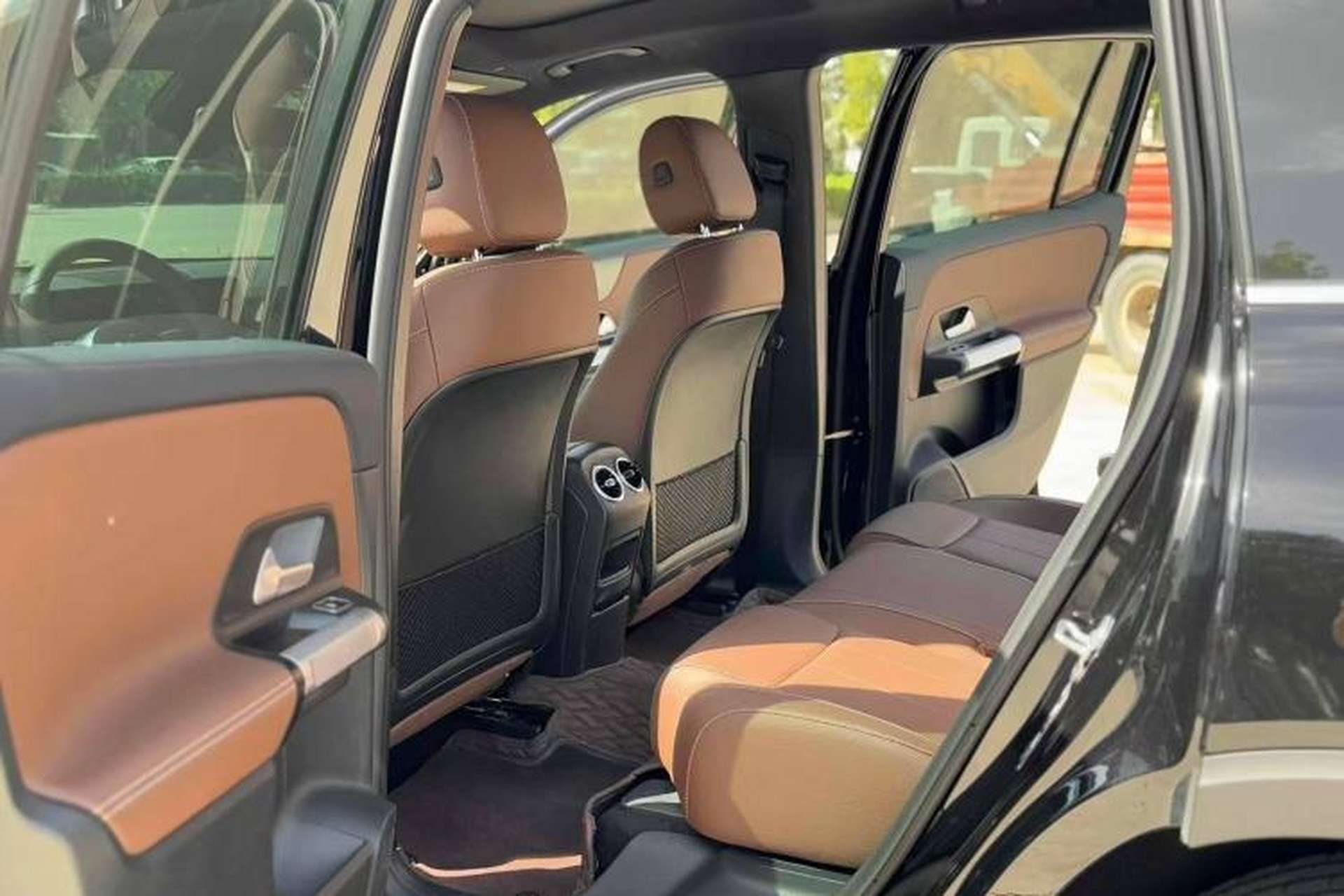 Used Mercedes-Benz GLB 2024 Refresh GLB 220 Dynamic Edition Interior 6