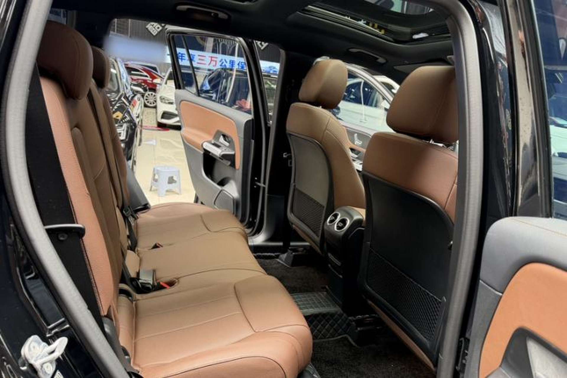 Used Mercedes-Benz GLB 2024 GLB 220 Dynamic Edition Interior 7