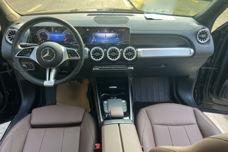 Used Mercedes-Benz GLB 2024 GLB 220 Dynamic Edition Interior 7