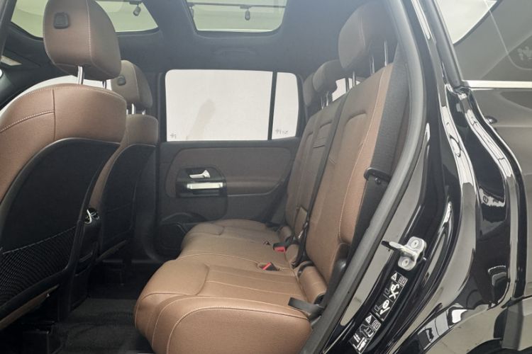 Used Mercedes-Benz GLB 2024 Refresh GLB 220 Fashion Edition Interior 8