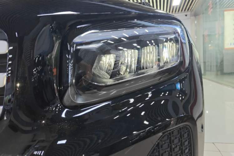 Used Mercedes-Benz GLB 2024 GLB 200 Dynamic Edition Left Front Headlight