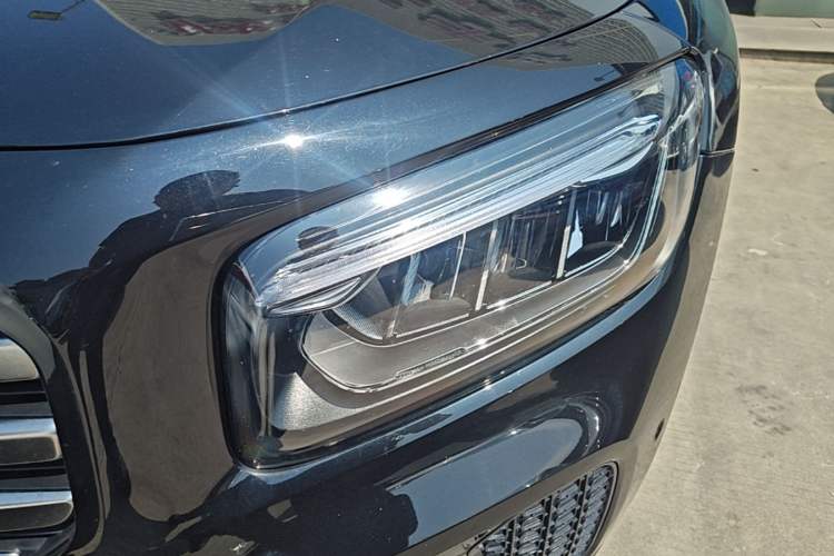 Used Mercedes-Benz GLB 2024 GLB 220 Fashion Model Left Front Headlight