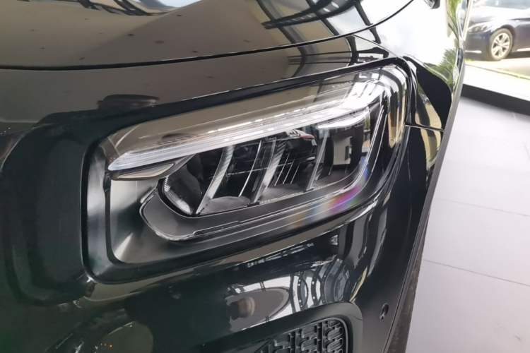 Used Mercedes-Benz GLB 2024 GLB 220 Fashion Model Left Front Headlight