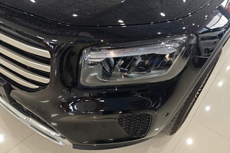Used Mercedes-Benz GLB 2024 Refresh GLB 220 Dynamic Edition Left Front Headlight