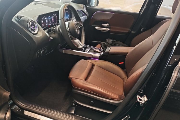 Used Mercedes-Benz GLB 2024-Year Restyled GLB 200 Dynamic Edition Left Front Seat