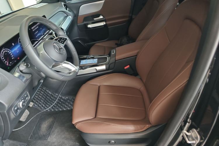 Used Mercedes-Benz GLB 2024-Year Restyled GLB 200 Dynamic Edition Left Front Seat