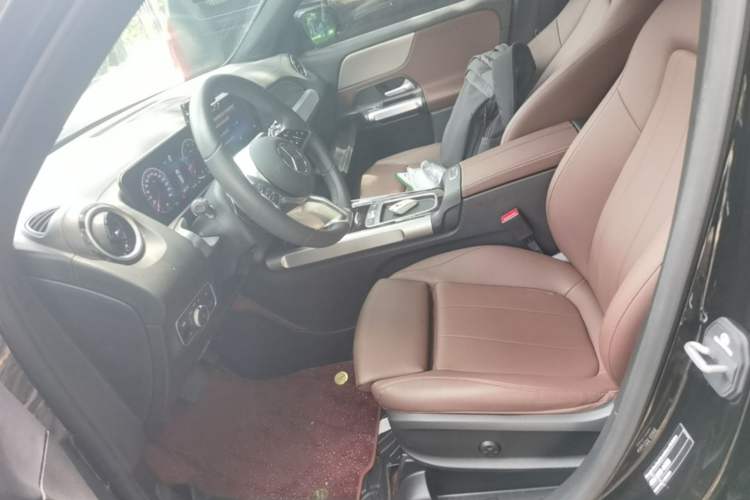 Used Mercedes-Benz GLB 2024-Year Restyled GLB 200 Dynamic Edition Left Front Seat