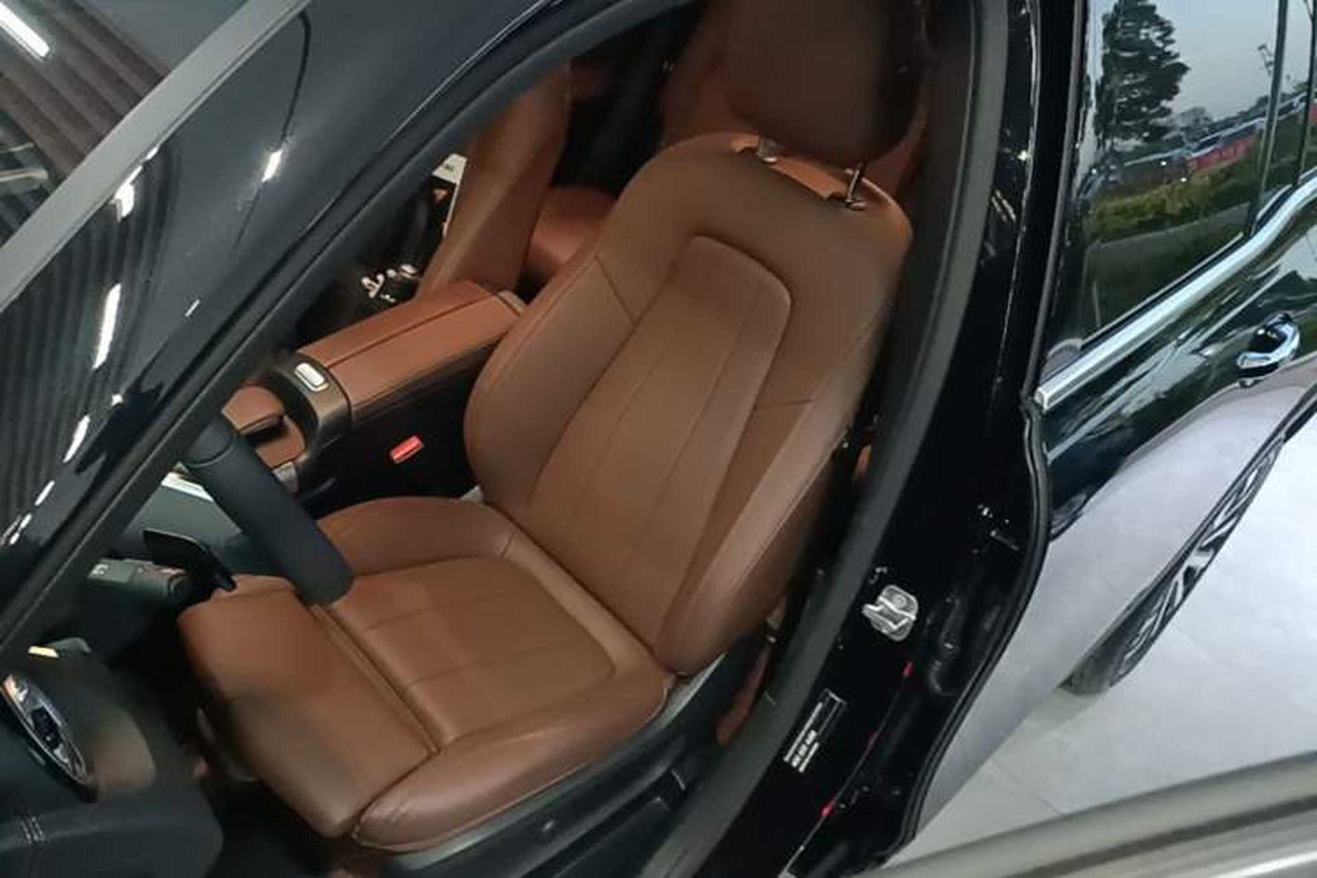 Used Mercedes-Benz GLB 2024 GLB 220 Fashion Model Left Front Seat