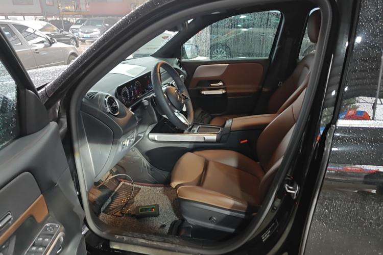 Used Mercedes-Benz GLB 2024 GLB 200 Dynamic Edition Left Front Seat