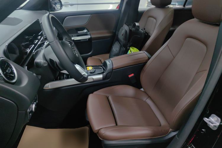 Used Mercedes-Benz GLB 2024 GLB 200 Dynamic Edition Left Front Seat