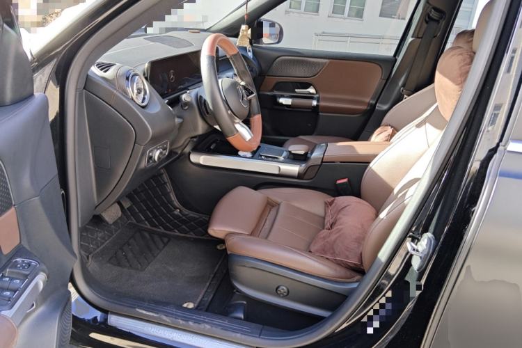 Used Mercedes-Benz GLB 2024 GLB 220 Dynamic Edition Left Front Seat