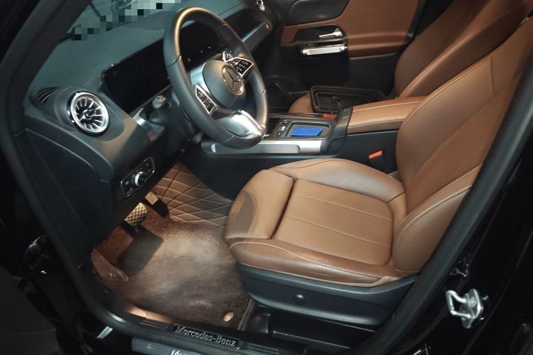 Used Mercedes-Benz GLB 2024 Refresh GLB 220 Dynamic Edition Left Front Seat